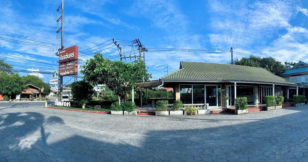 Kiatnakhon Hotel 3/40