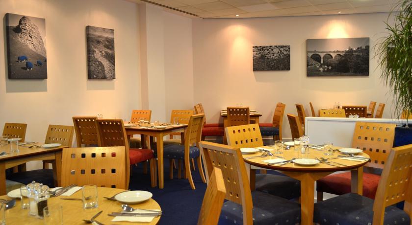 Travelodge Derby Cricket Ground 13/15