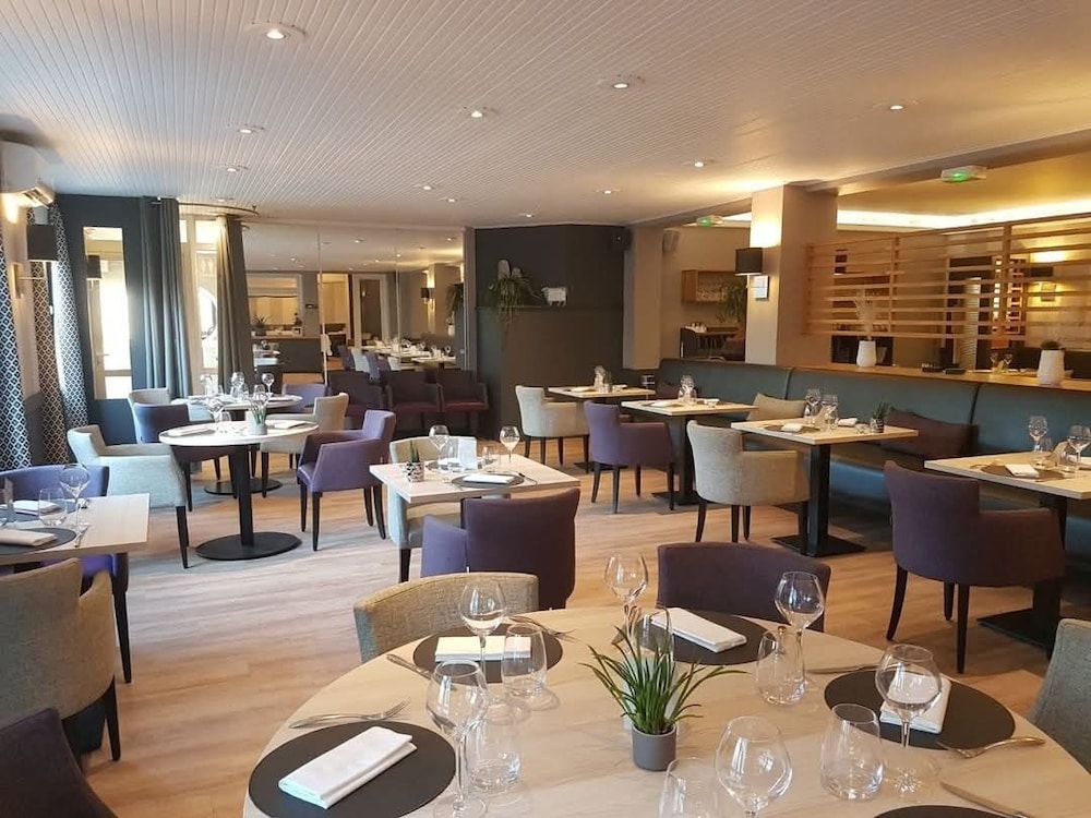 Logis Hotel Le Robinson 43/53