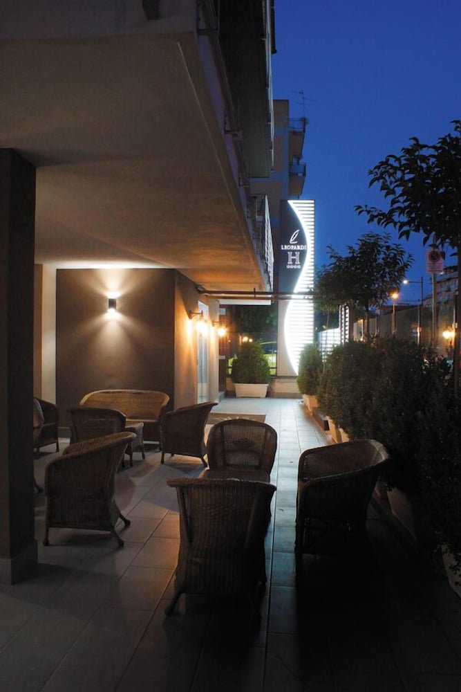 Hotel Leopardi 19/37