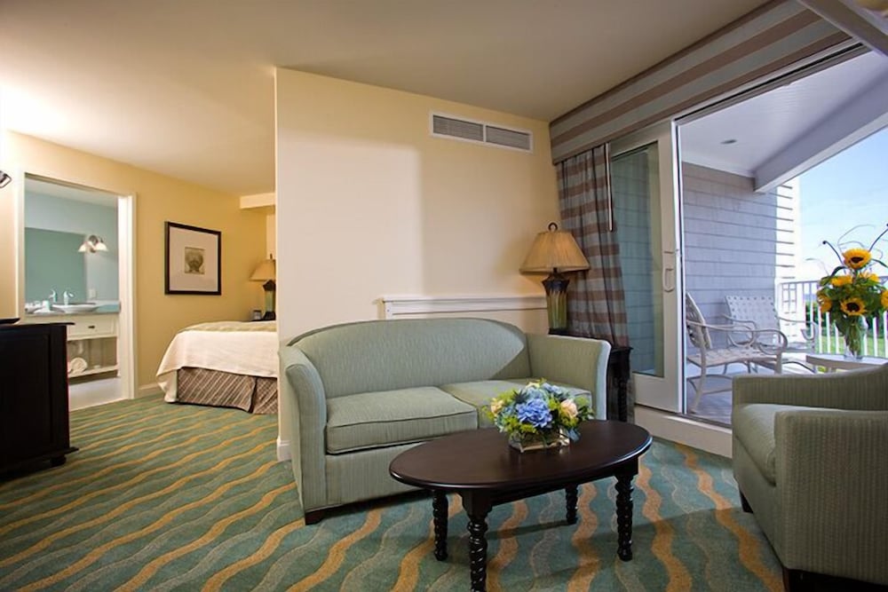 Anchorage Inn and Resort 29/50