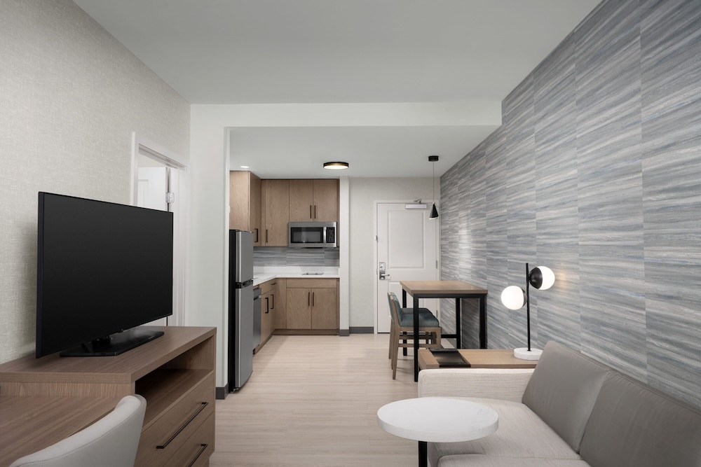 Residence Inn by Marriott Ocean Township 16/30