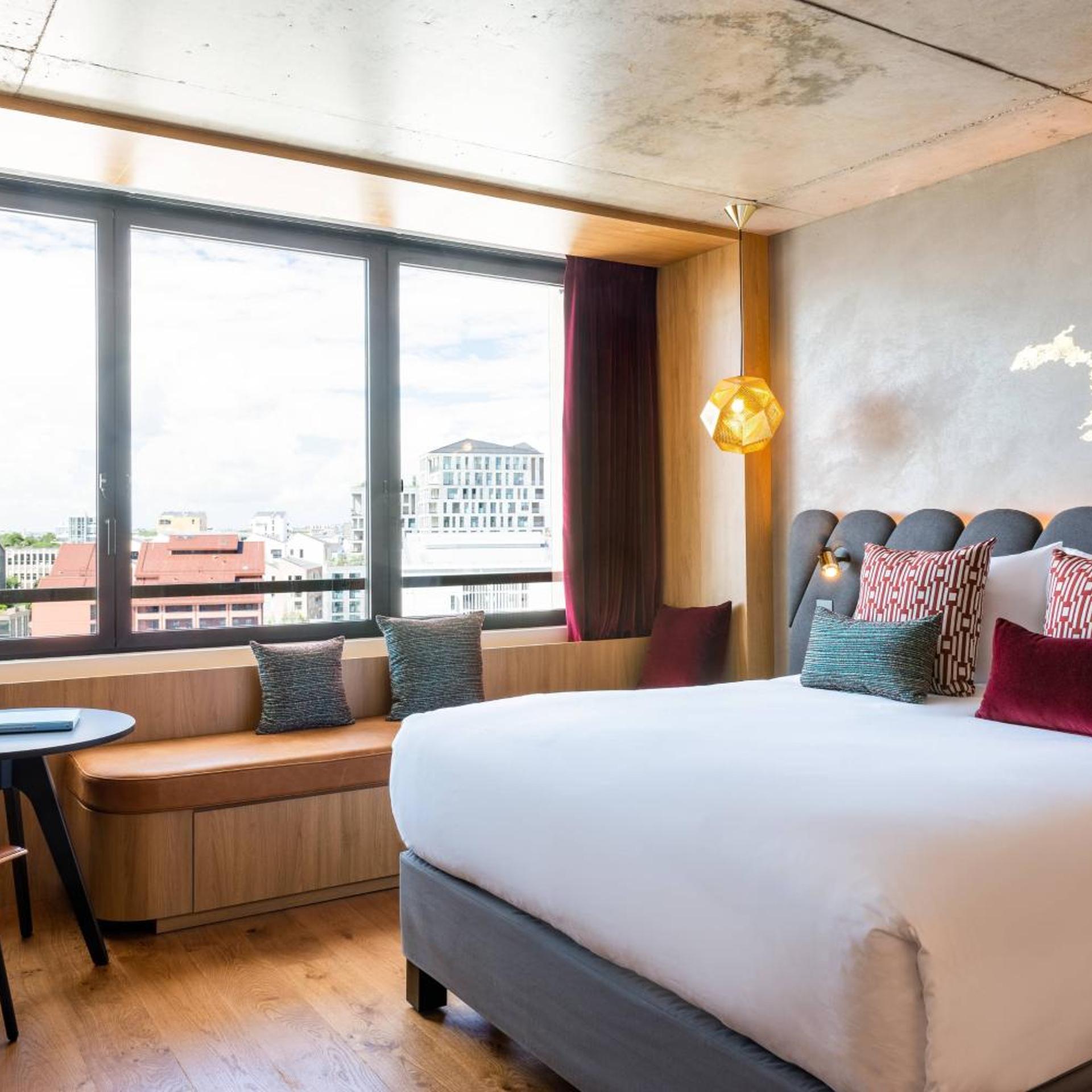 La Muse, Queen Bed, City View, High Floor