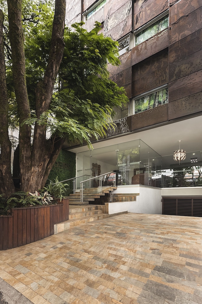 Hotel Madeiro 59/64