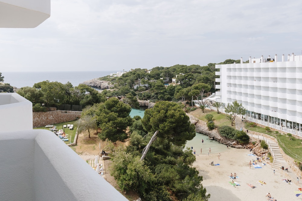 Aluasoul Mallorca Resort - Adults Only 10/71