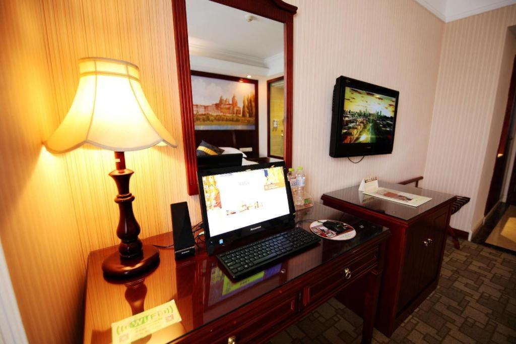 Vienna Hotel (Nanning Railway Station) 42/50