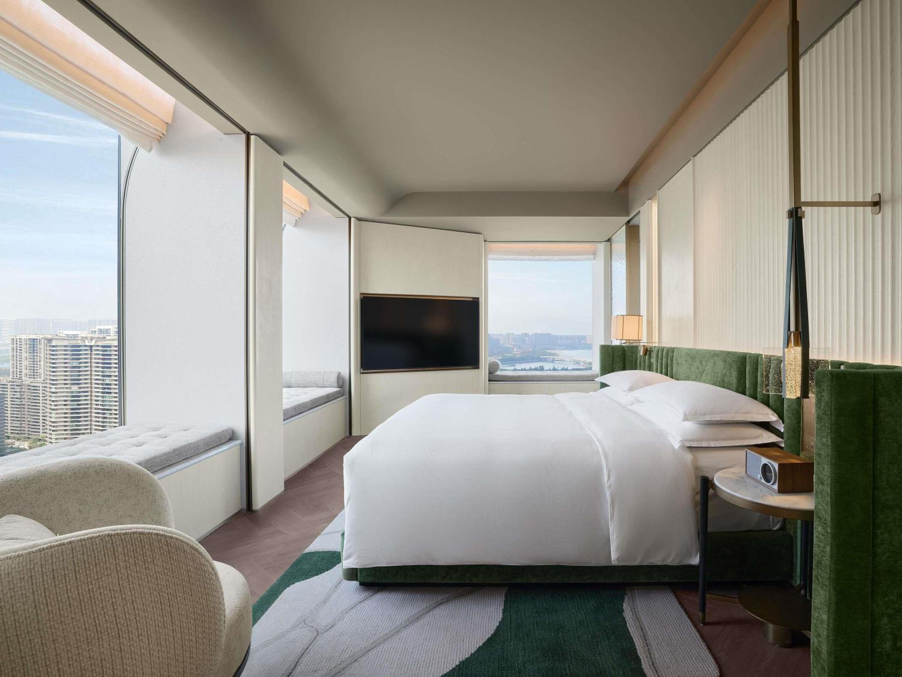 FAIRMONT GOLD, SUITE, BAY VIEW