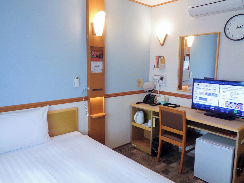 Toyoko Inn Tokushima Ekimae 12/47