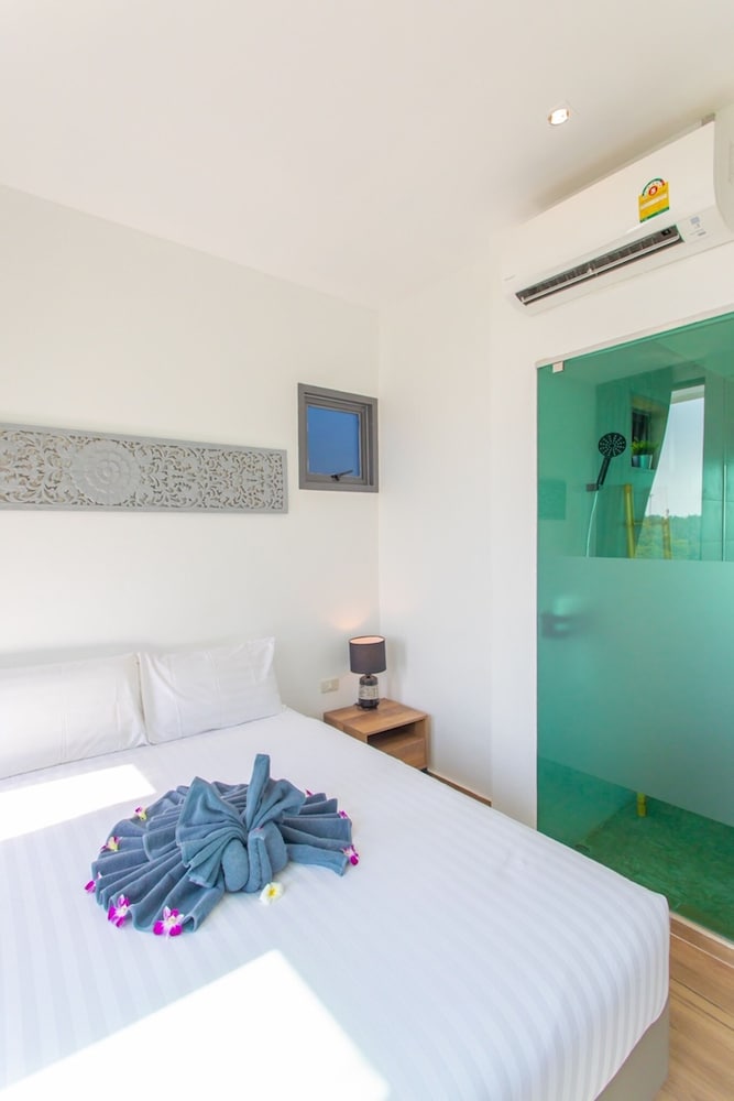 Baan Saint Tropez Villas Kata Beach 24/82