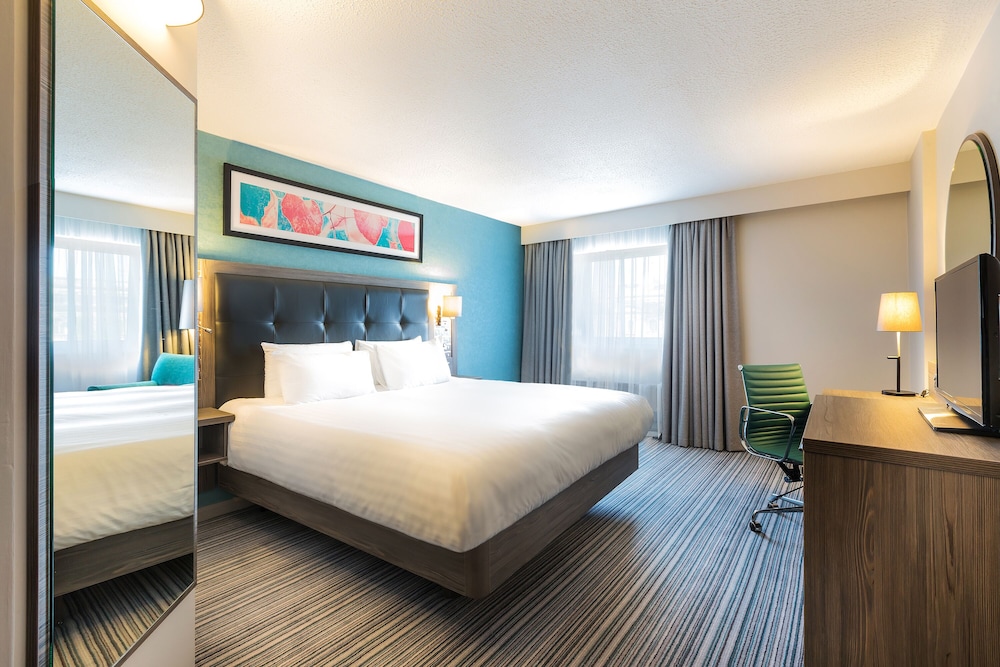 Leonardo Hotel Plymouth 11/42