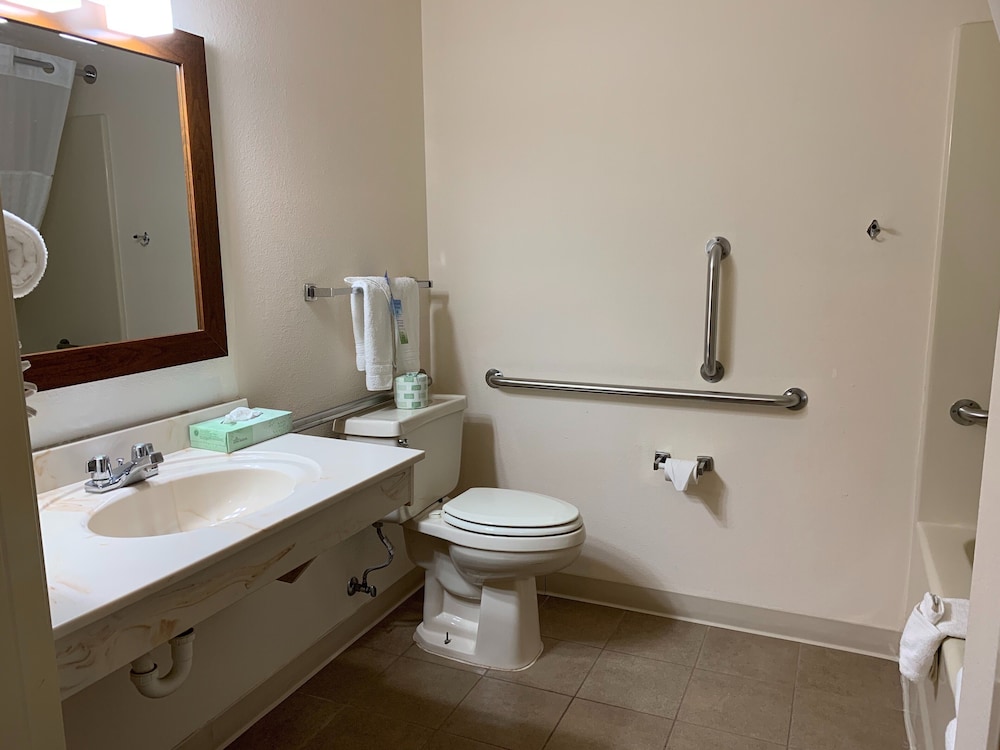 Days Inn Hinckley 11/31