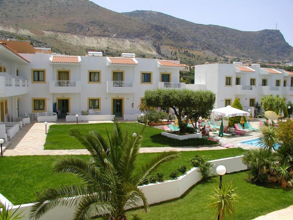 Nikolas Villas Apartments 5/43