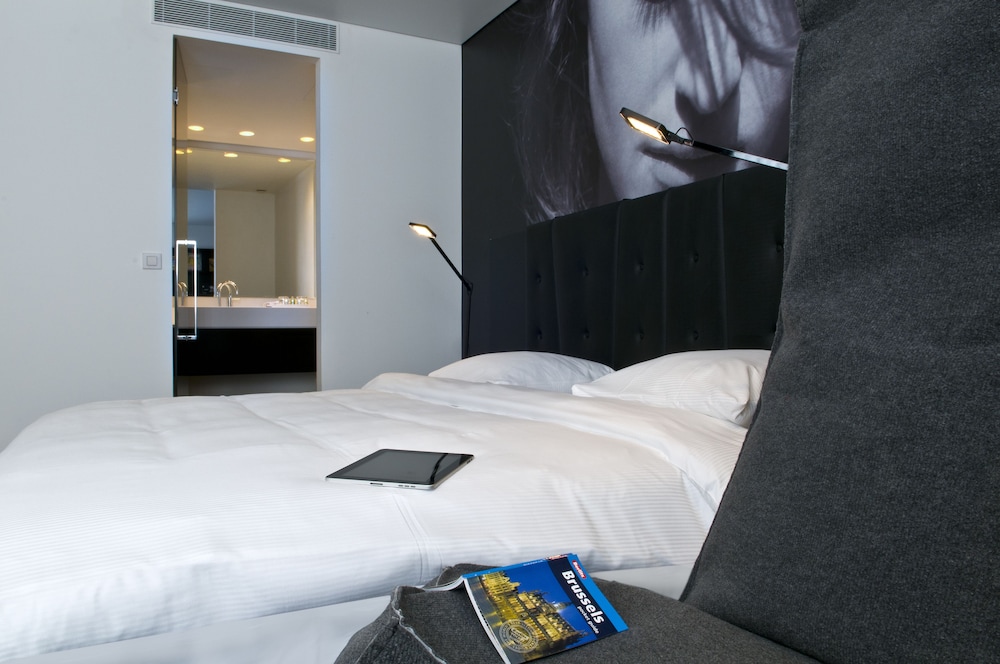 B-Aparthotel Regent 10/24
