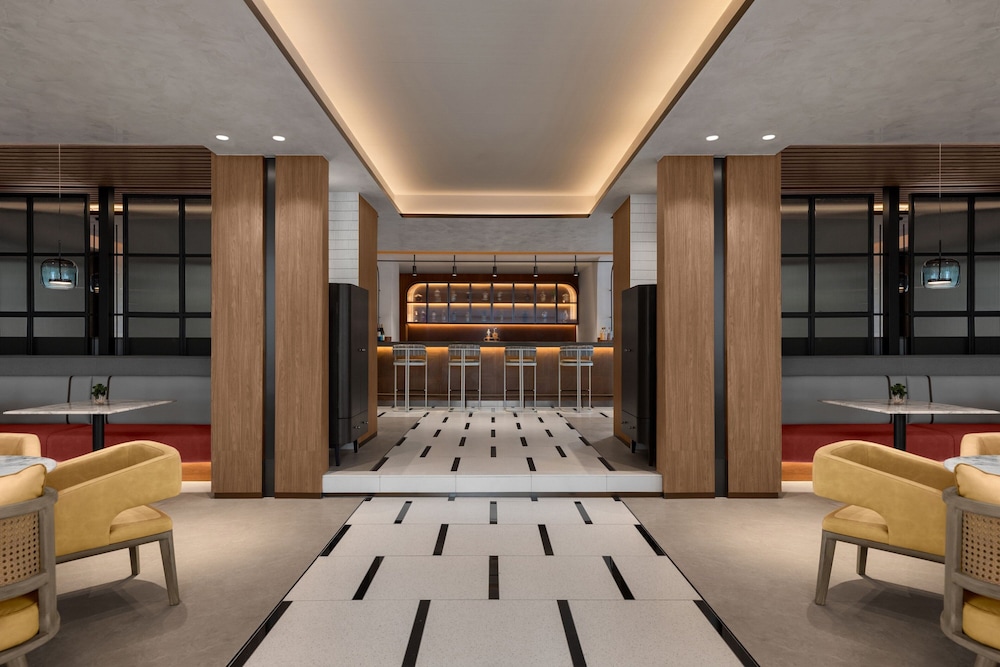 Courtyard By Marriott Bangkok Sukhumvit 20 38/69