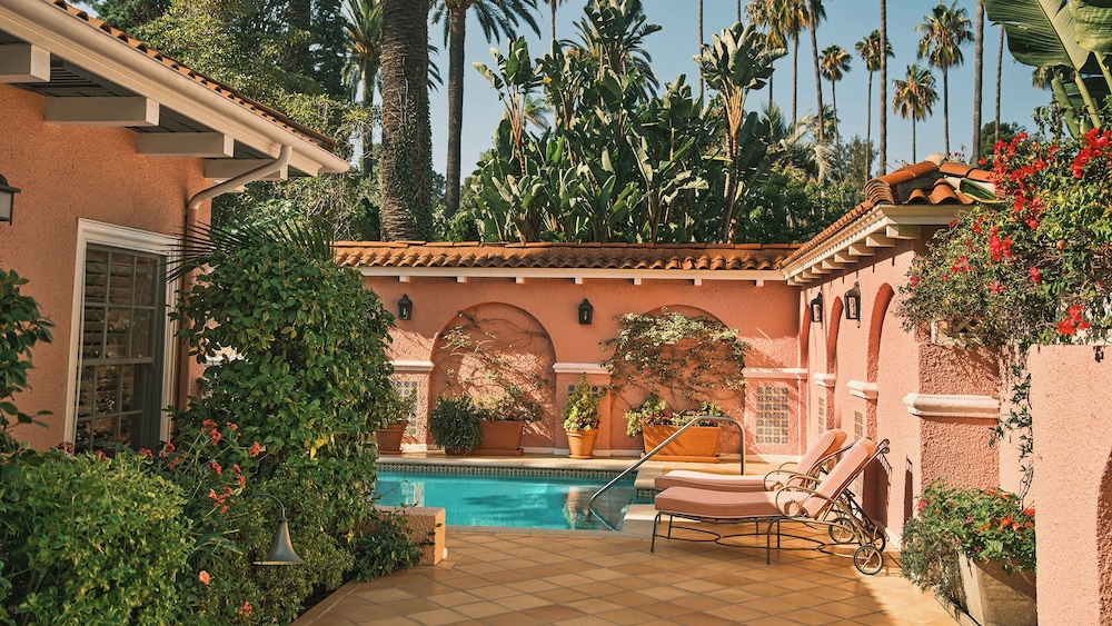 The Beverly Hills Hotel 90/96