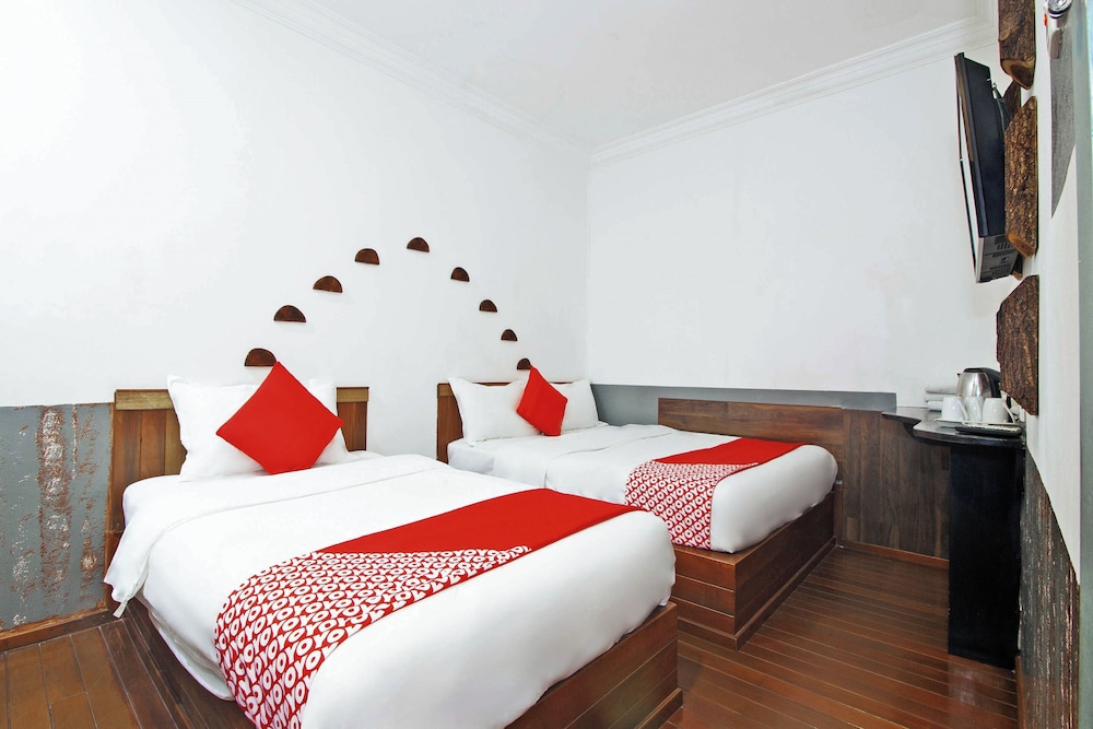 Oyo 210 Hotel Five 2 13/20