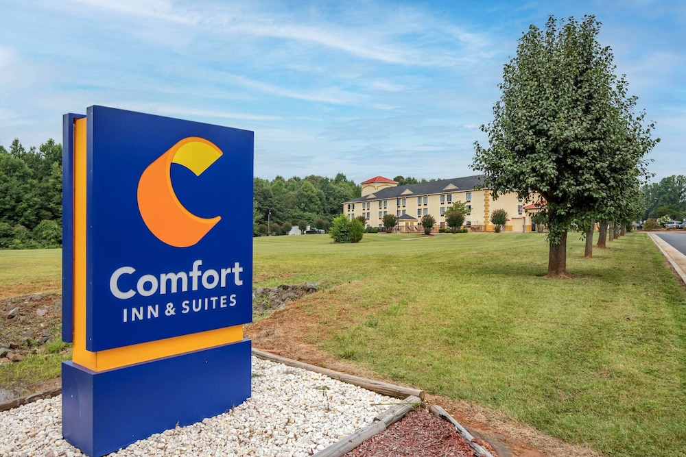 Comfort Inn and Suites Mocksville I-40 2/41