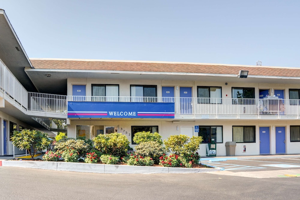 Motel6 Springfield, OR - Eugene North in SPRINGFIELD - OR