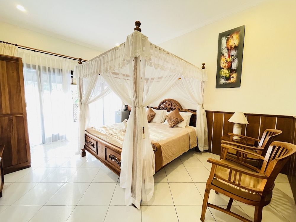 Mutiara Bali 10/50