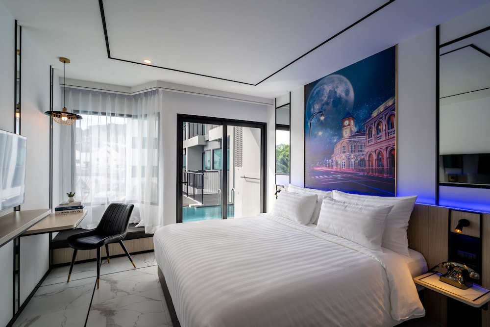 Ratri Hotel Phuket Old Town 12/47