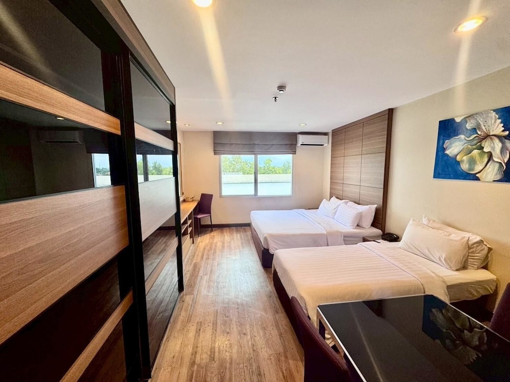 Sima Thani Hotel 28/50