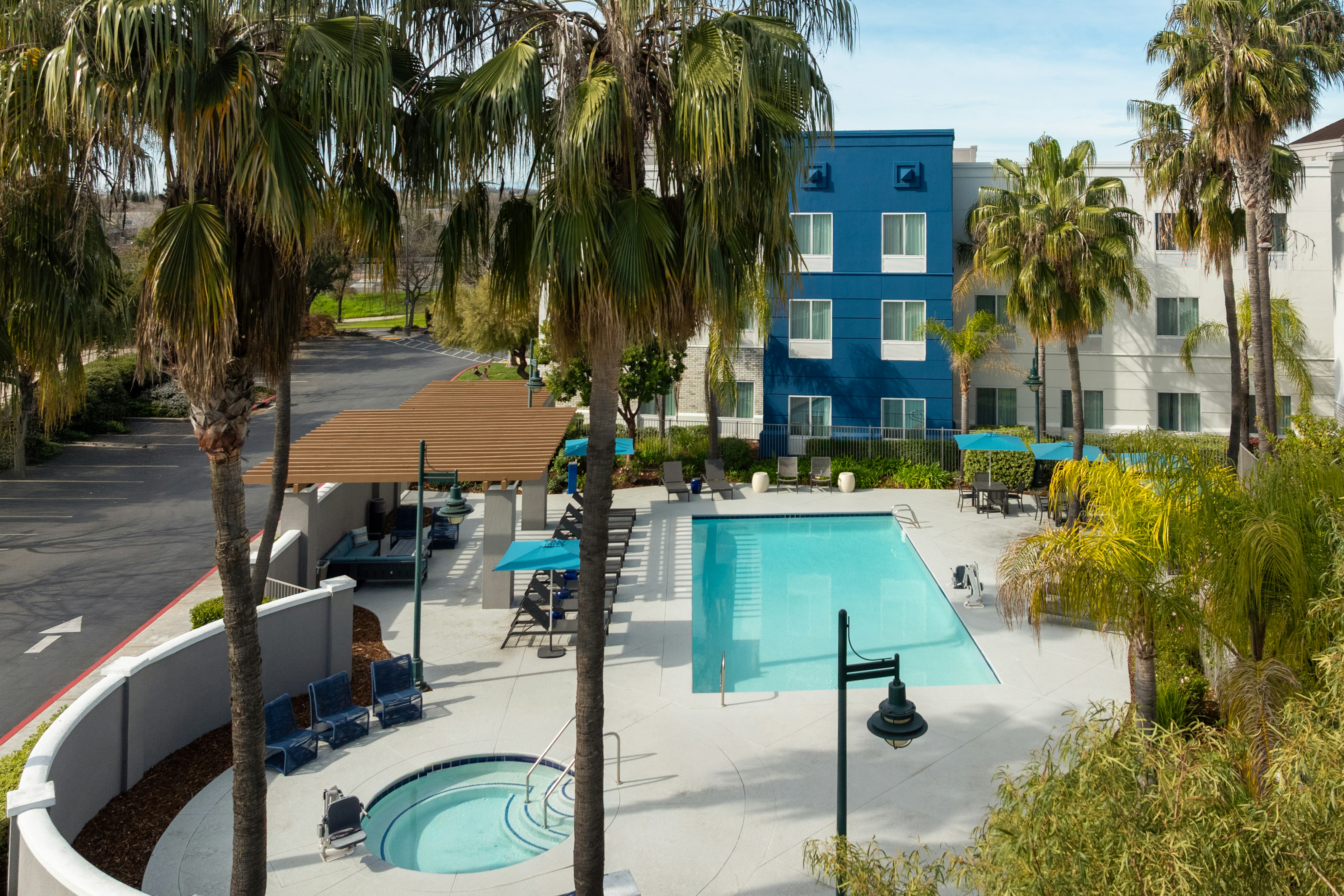 Hampton Inn & Suites Sacramento-Airport-Natomas 51/53