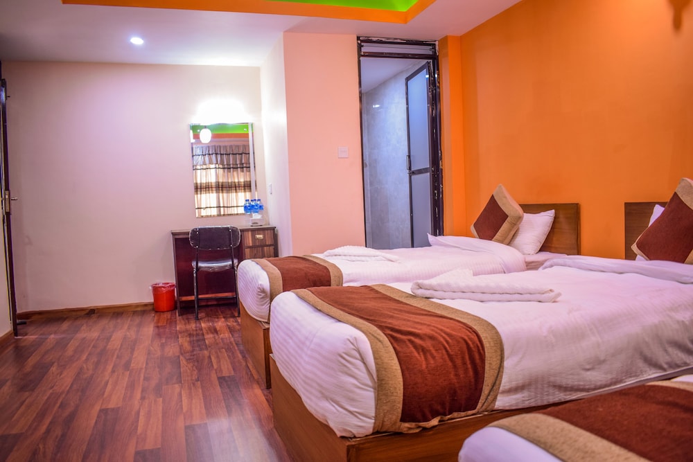 STANDARD, TRIPLE, 3 BEDS