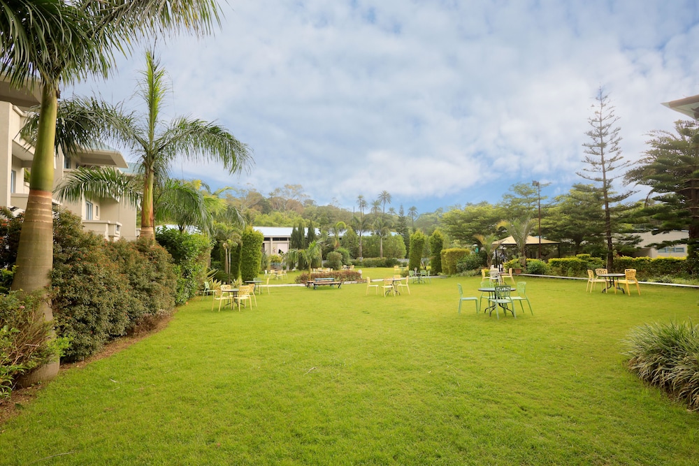 Humming Bird Resort 42/50