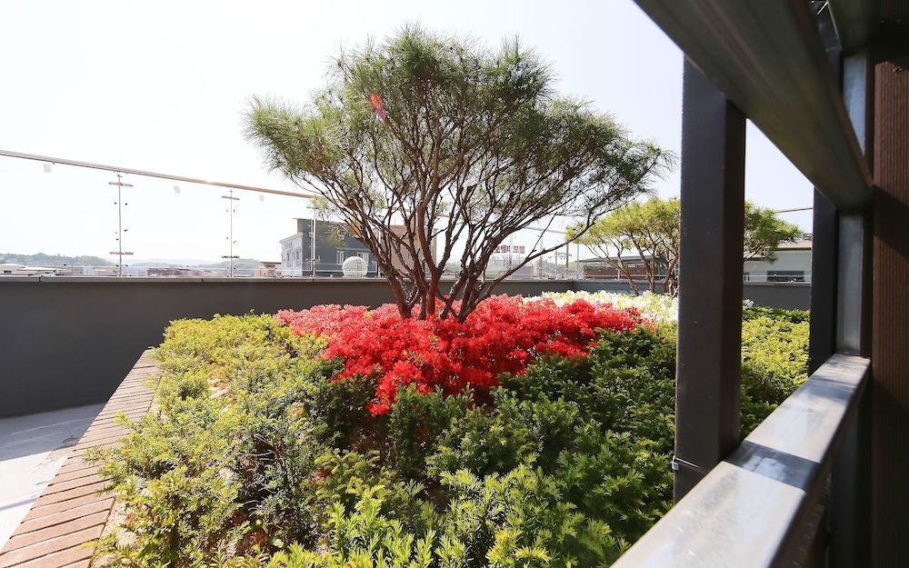 Yeongju Hotel 34/35