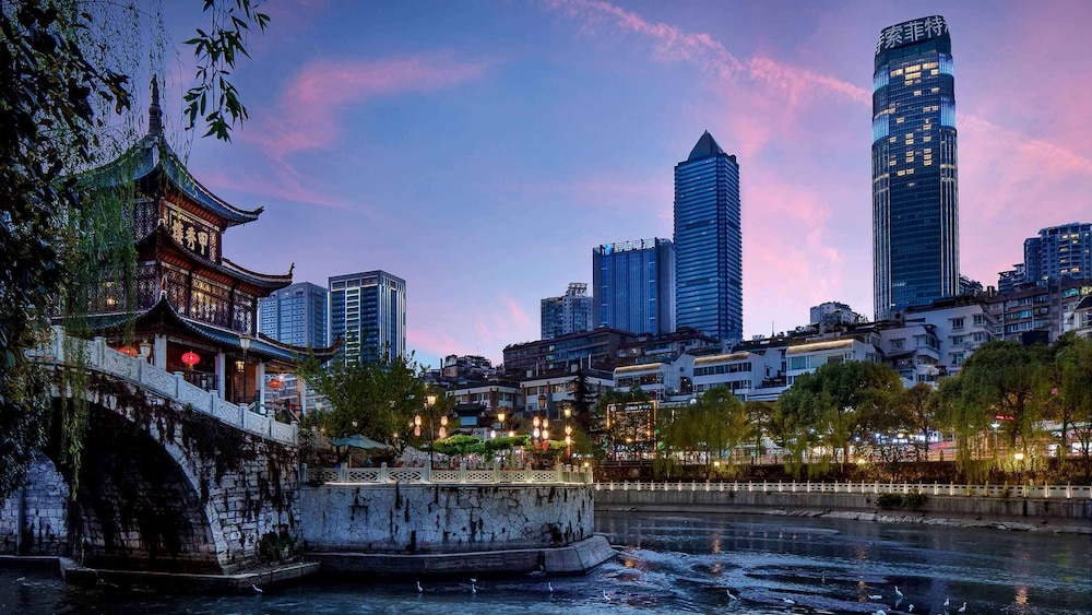 SOFITEL GUIYANG HUNTER 49/54