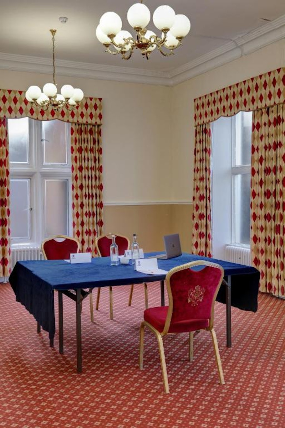 Belvilla Crewe Arms Hotel 30/50