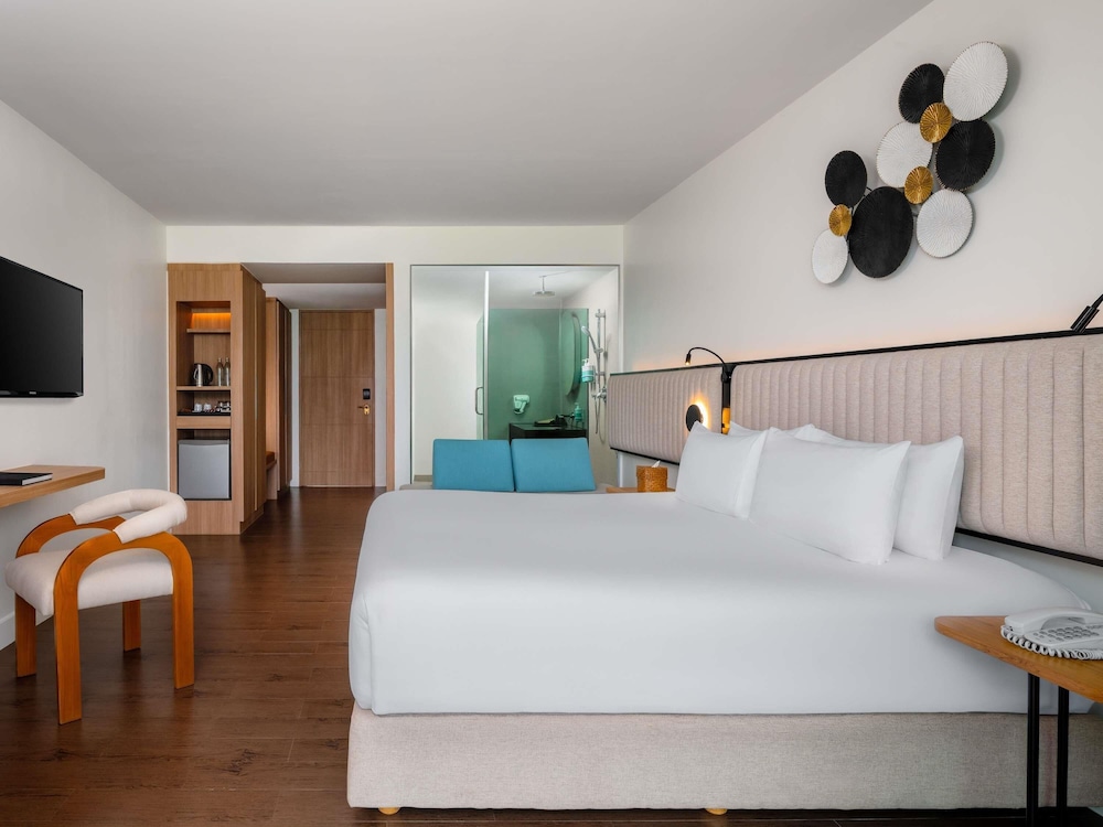 Ocean, King Bed