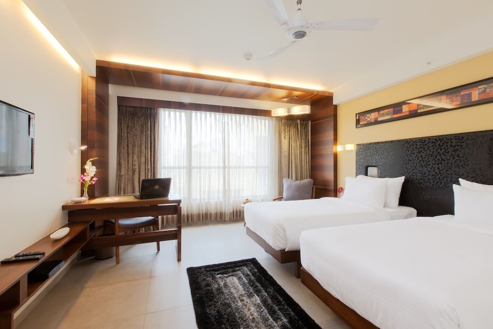 Hotel Cosmopolitan Ahmedabad 16/62