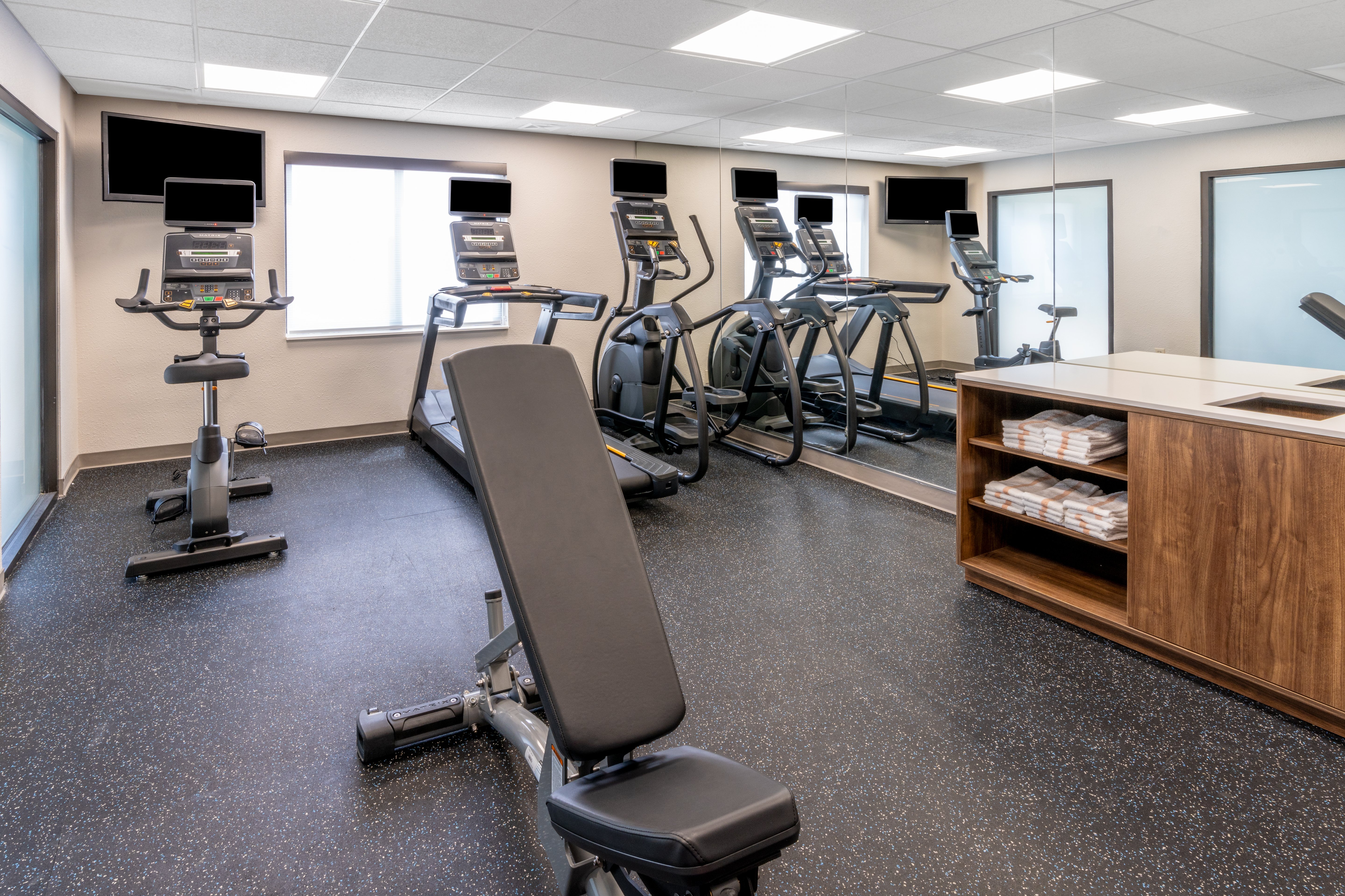 Holiday Inn Express Suites Colorado Springs First Main 14/28