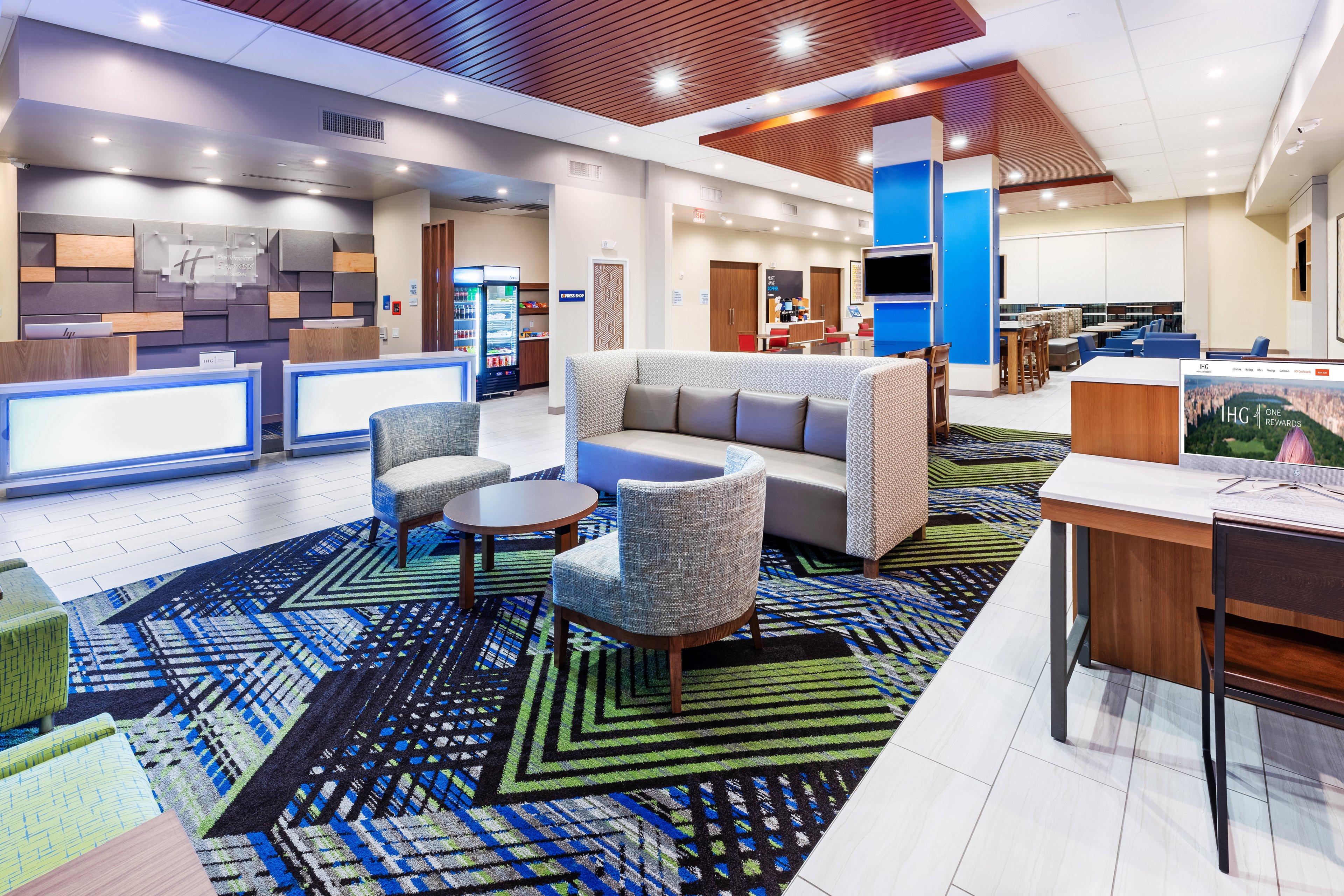 Holiday Inn Express & Suites Houston - N Downtown 35/48
