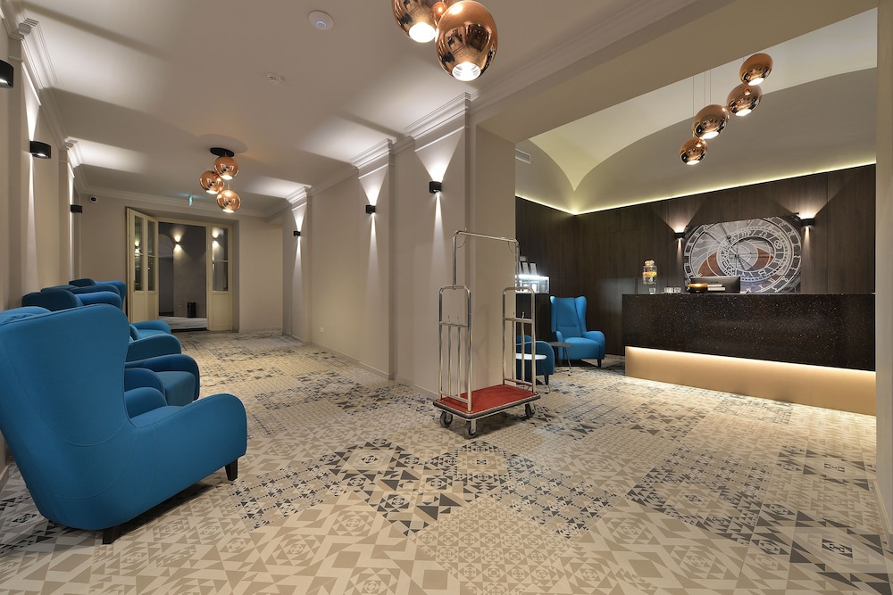 Ea Hotel New Town 6/47