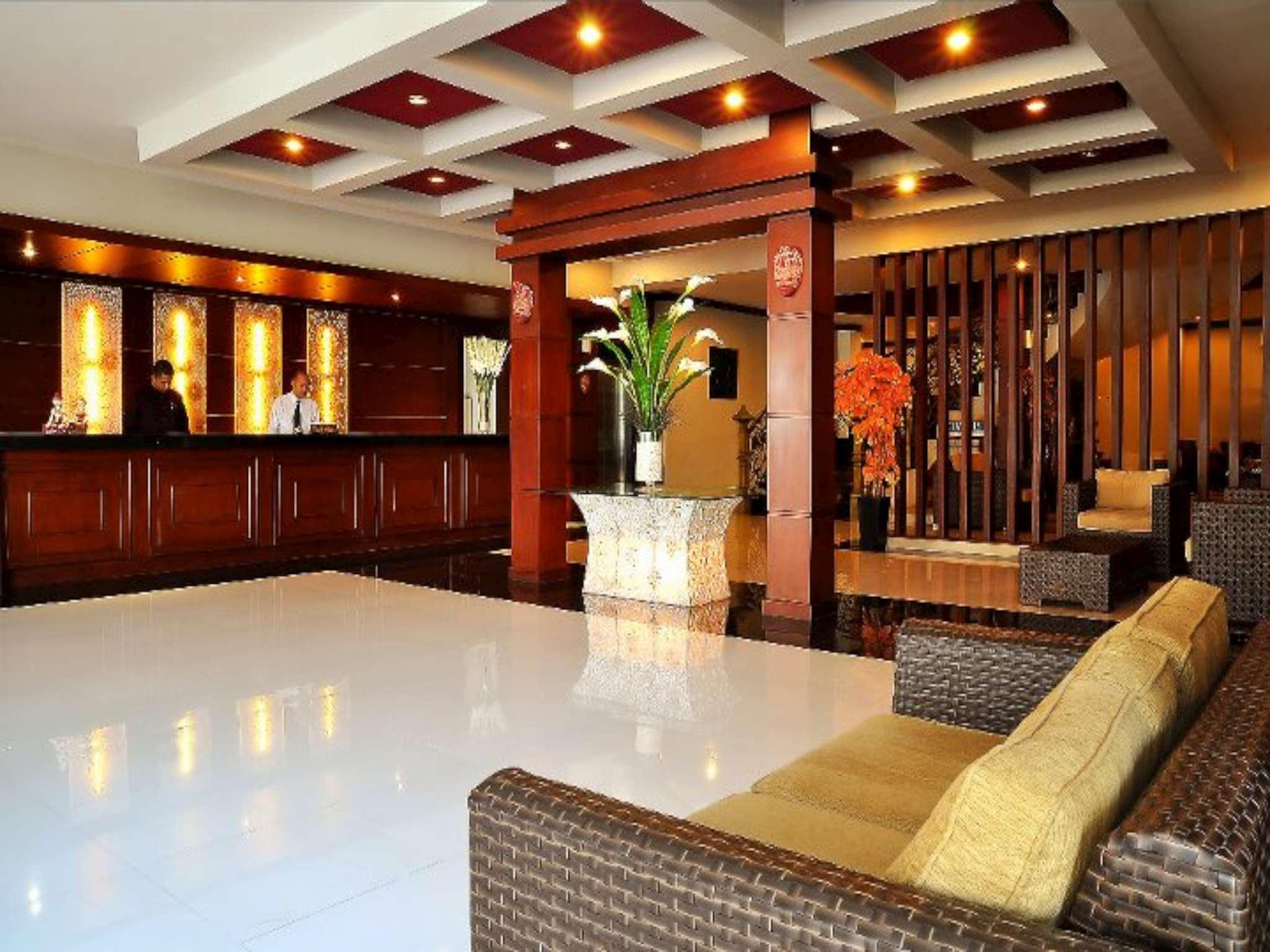 Grand Tryas Hotel 2/16
