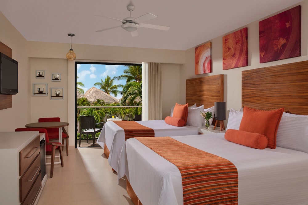 Sunscape Sabor Cozumel Resort and Spa 15/64