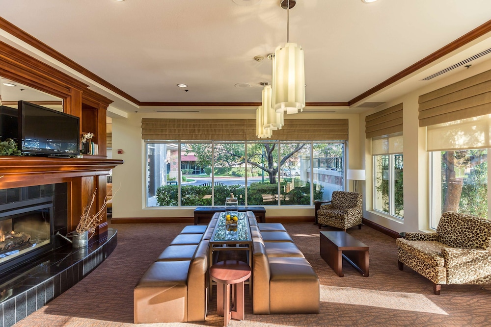 Hilton Garden Inn Fairfield 35/80