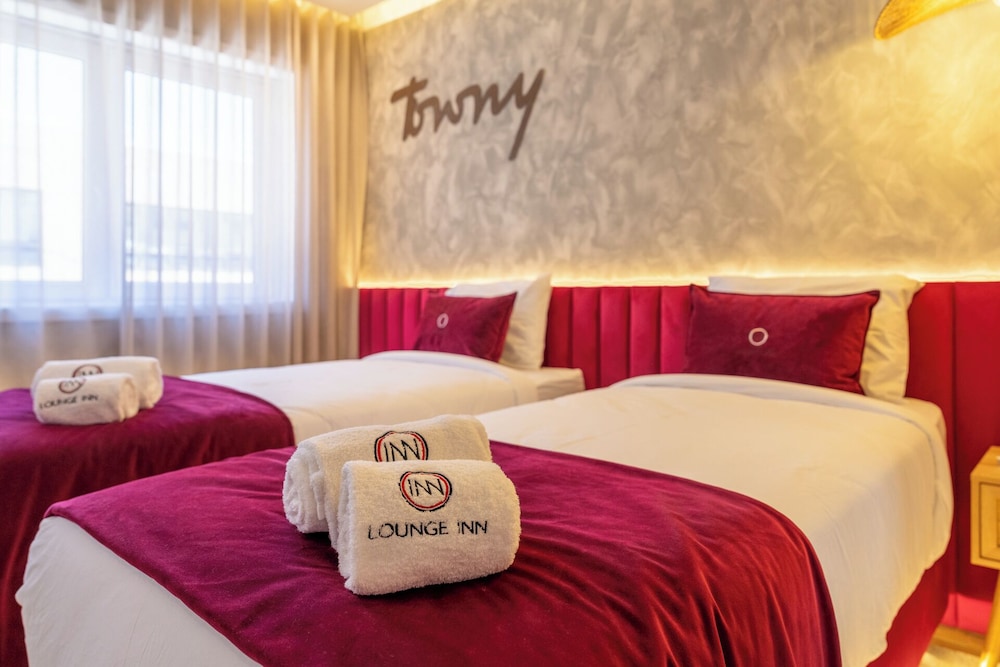 Lounge Inn 16/50