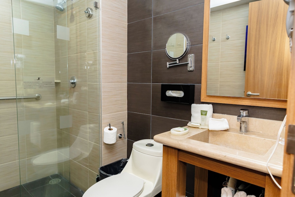 Jf Grand Hotel Ex Barcelo Jf Puebla 50/50