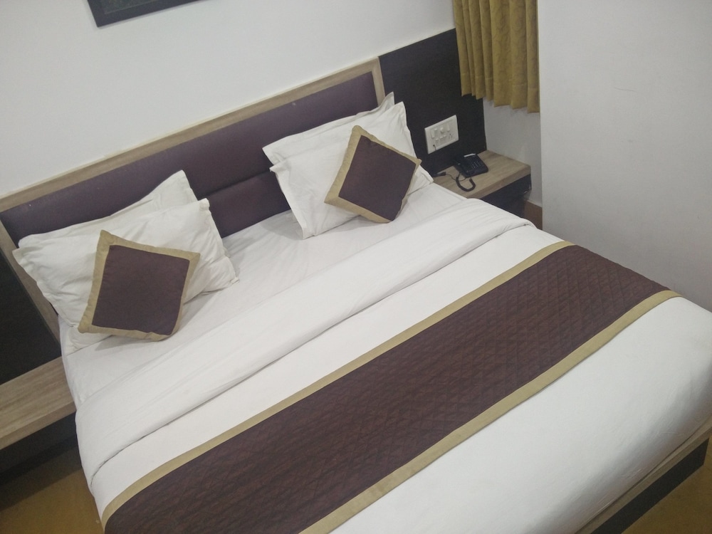 Hotel Radhika Jaisalmer 21/48
