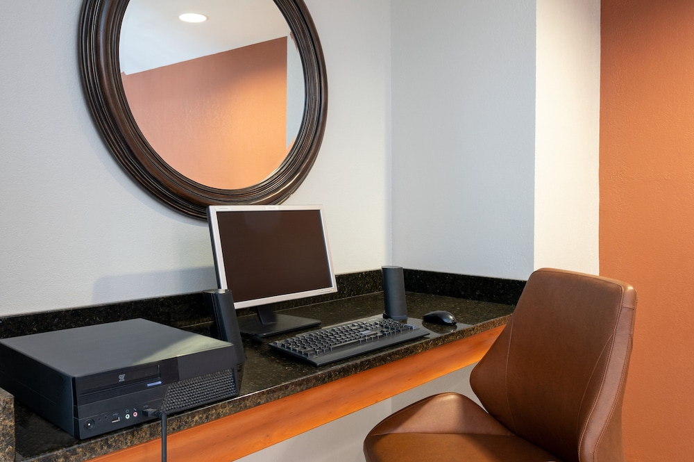 Candlewood Suites Watertown-Fort Drum 57/68