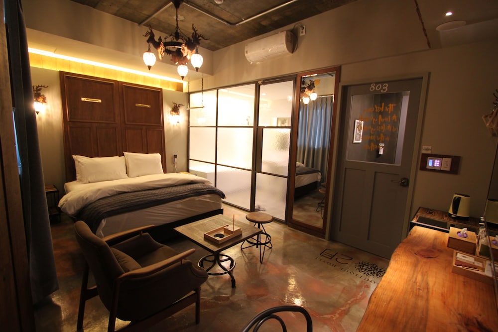 February Hotel Sungseo 38/67