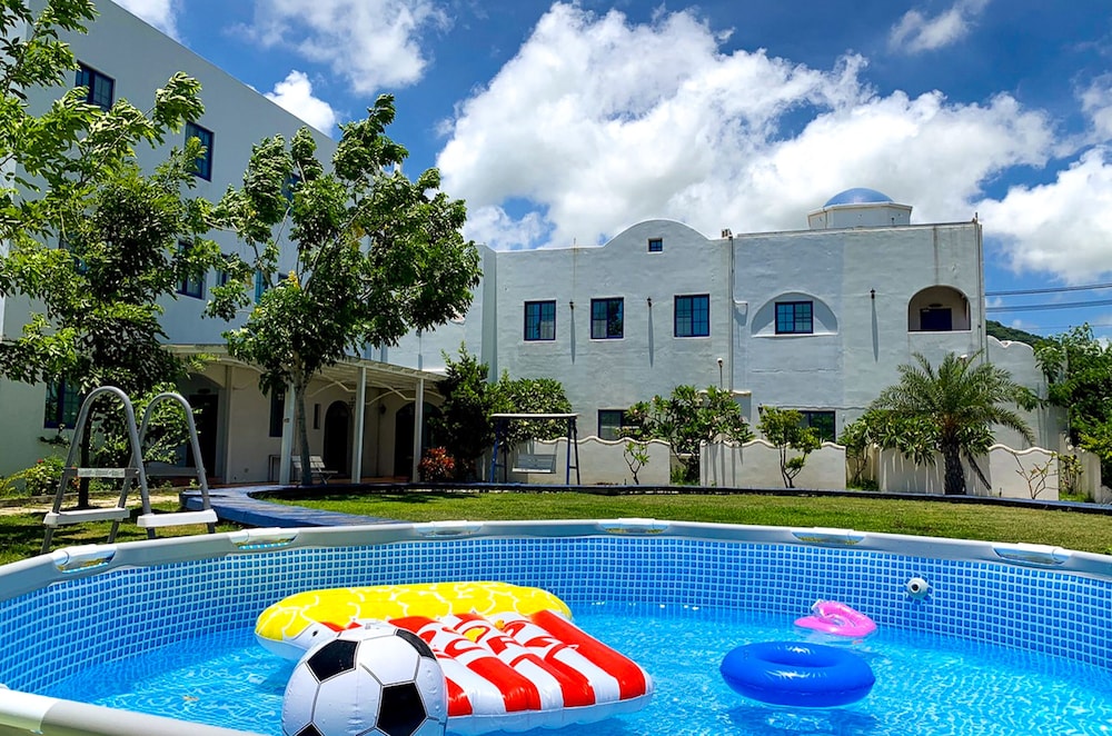 Cest La Vie Villa 39/50