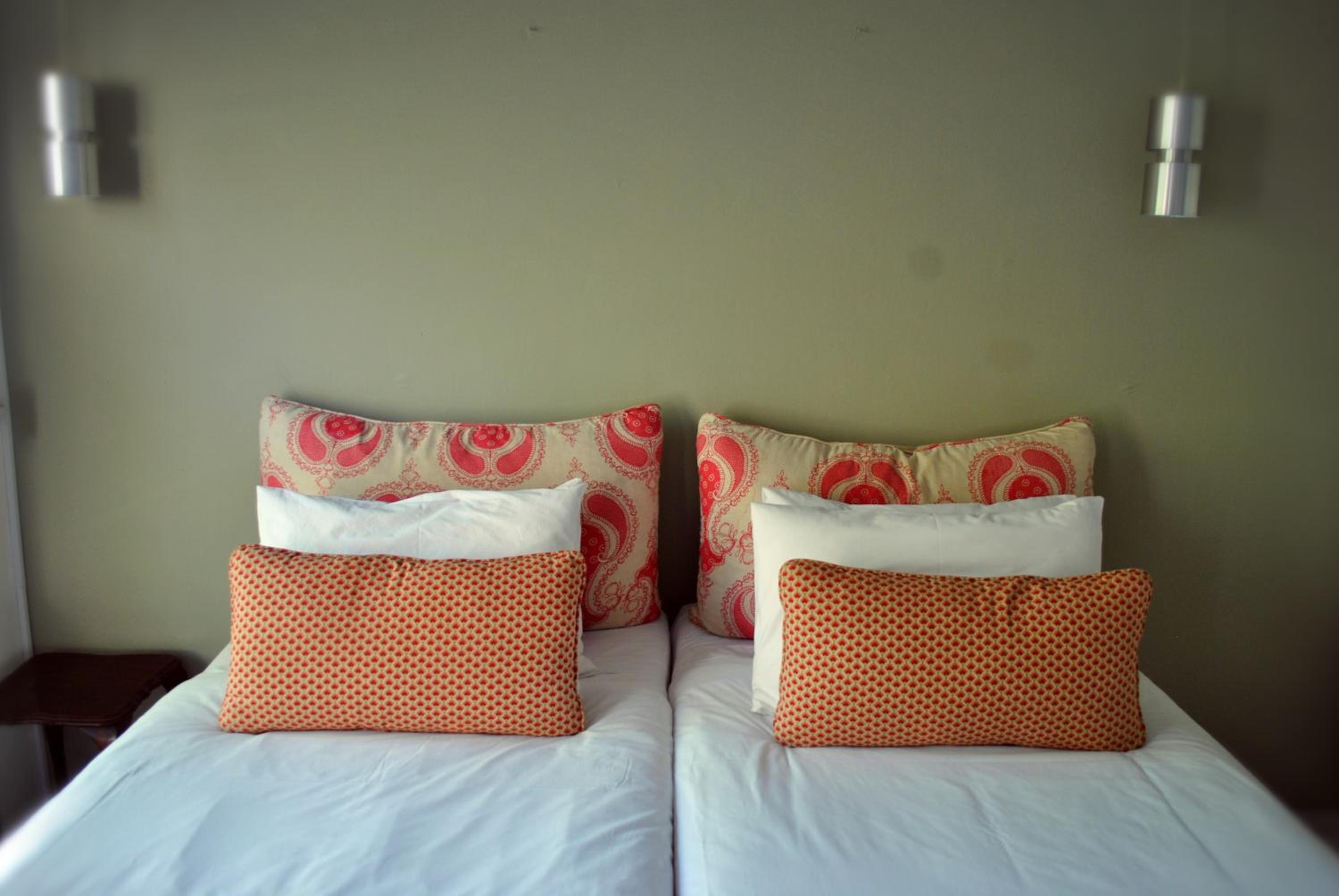 Black Horse Accommodation 12/55