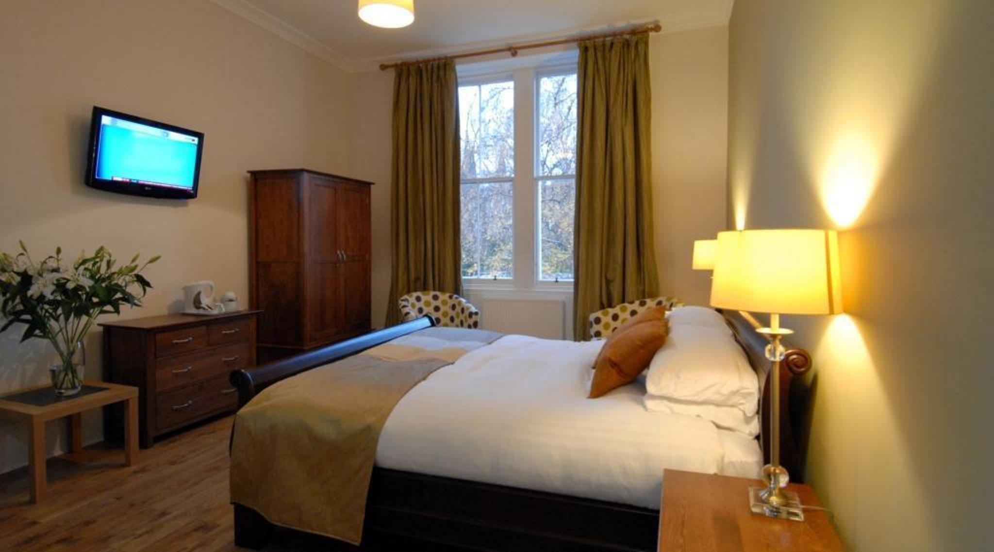 Basic, Double Bed