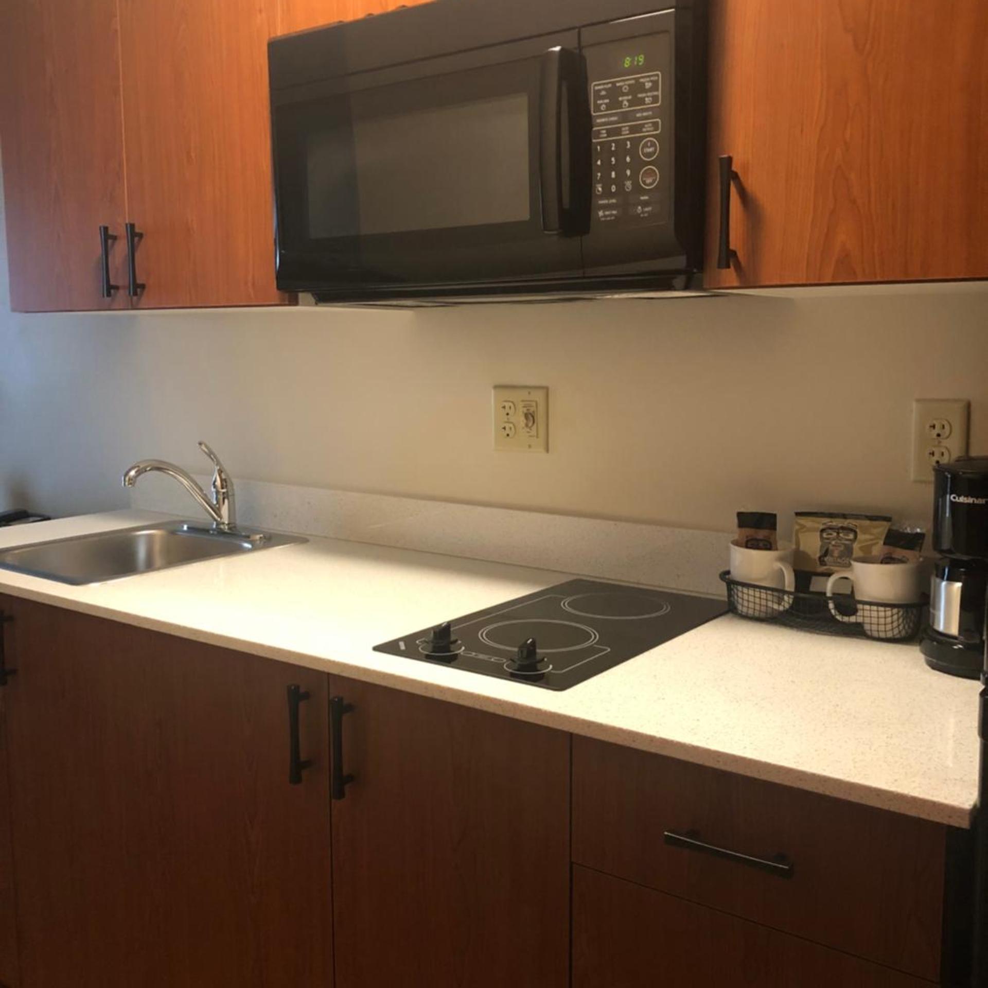 جناح ديلوكس، Aspen Suites Hotel Sitka 9/10