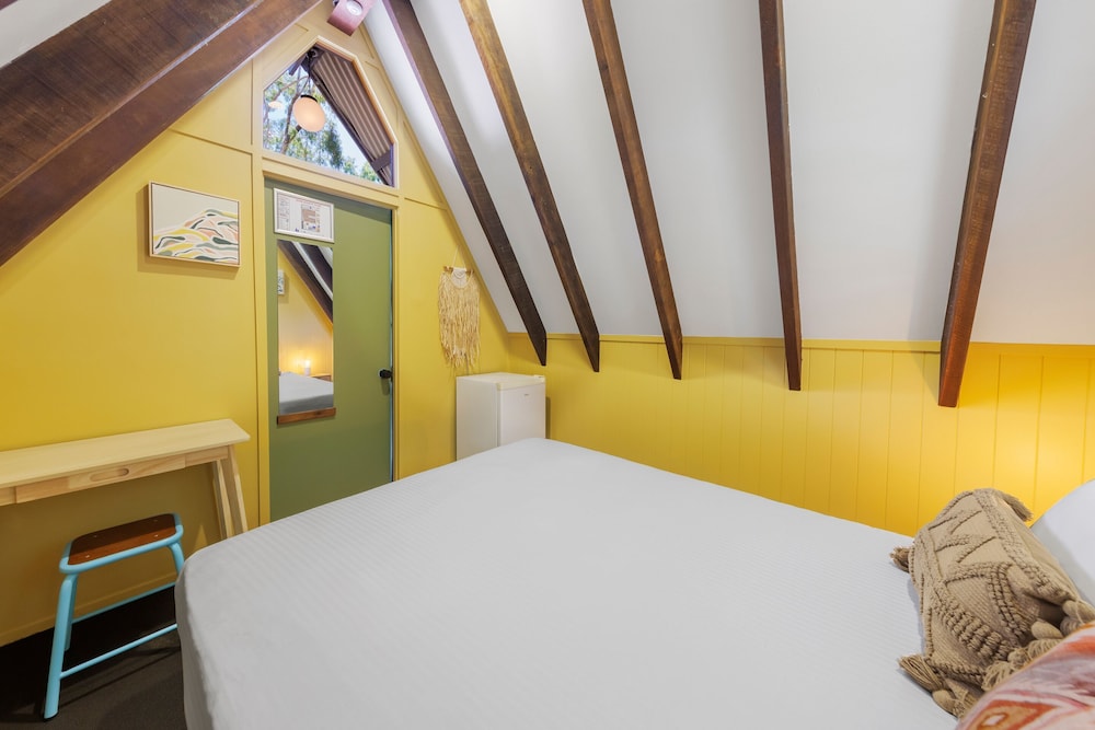 Private, Compact, Double Bed, Shared Bathroom
