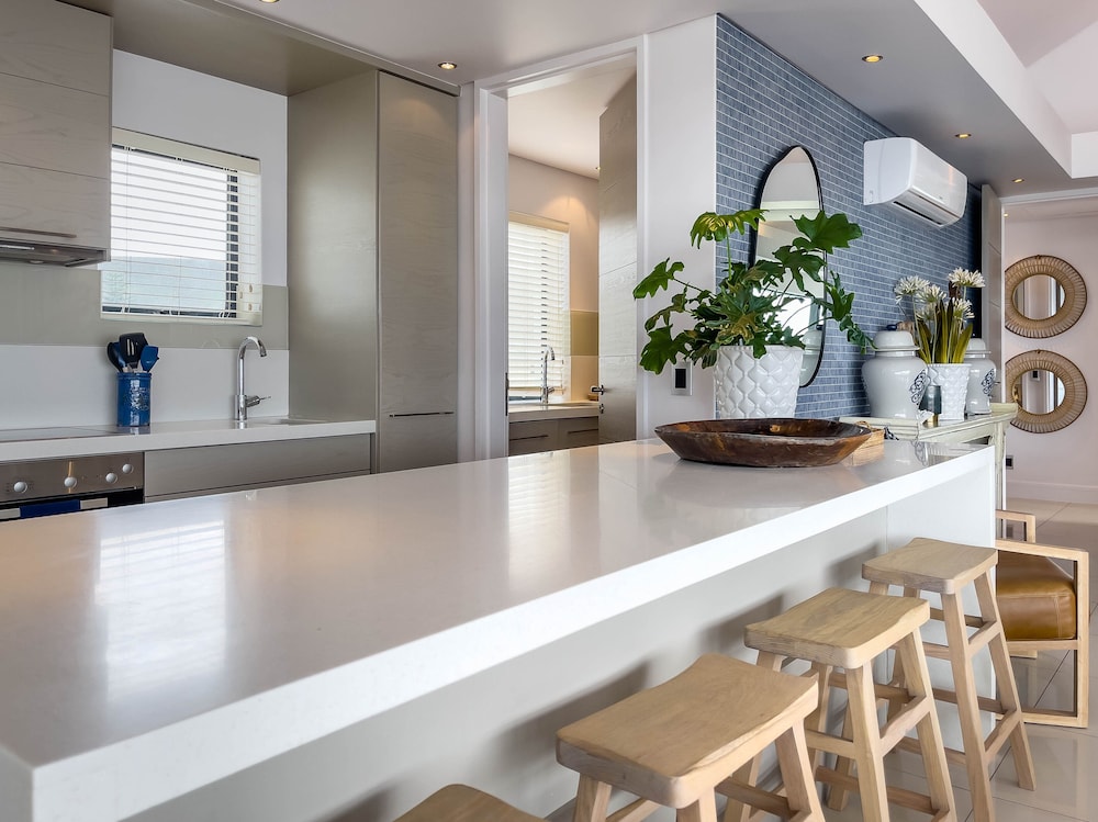 Le Paradis Penthouse Apartment 5/37